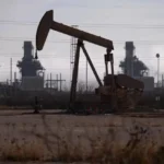 أسعار النفط تشتعل عالمياً.. “برنت” يطرق أبواب الـ 90 دولاراً مع تصاعد التهديدات في مضيق هرمز