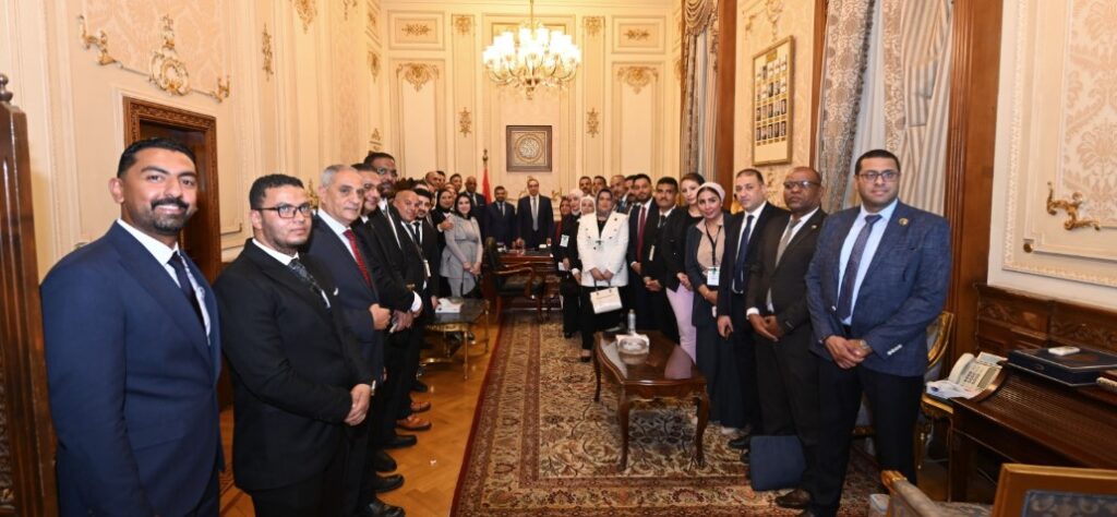 وفد أمانة العمل الجماهيري بـ"مستقبل وطن"