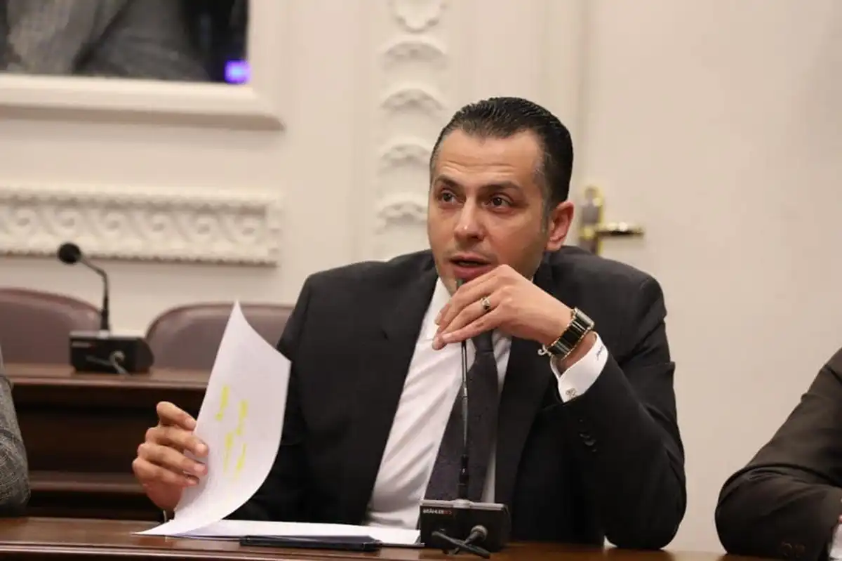 النائب أحمد عبد الجواد