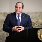 قرار جمهوري بترقية قائد القوات البحرية وقائد القوات الجوية إلى رتبة “فريق”