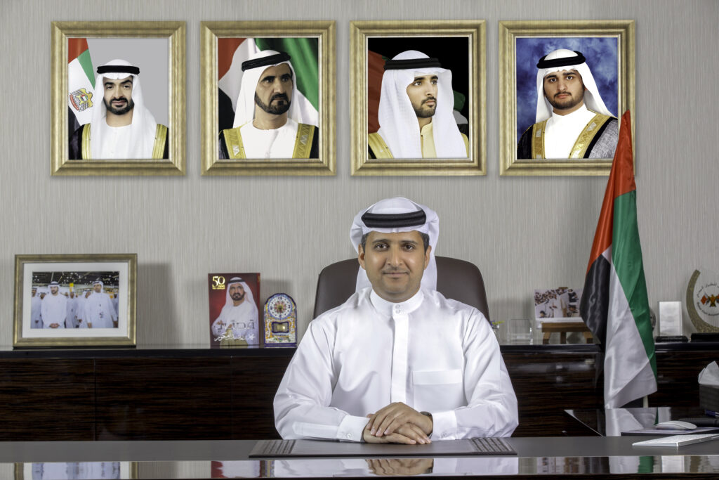 بوعصيبه: يوم العلم يجسد وحدة الإمارات وولاء أبنائها للوطن والقيادة