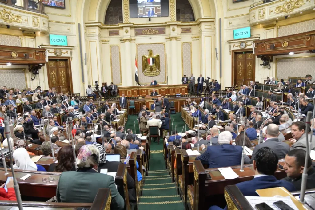 برلماني: معرض الصناعة والنقل يعكس رؤية الدولة لتعميق التصنيع المحلي وتحقيق التكامل بين القطاعات الإنتاجية