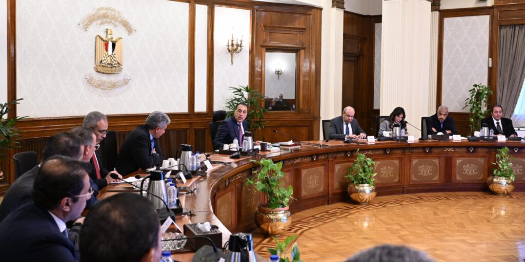 مدبولي: تحسين تجربة السائح أولوية ومضاعفة الغرف السياحية وزيادة الأسطول الجوي