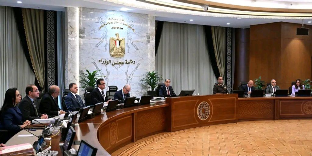 الاجتماع الأسبوعي للحكومة بمقرها في العاصمة الجديدة؛ وذلك لمناقشة عدد من الموضوعات والملفات