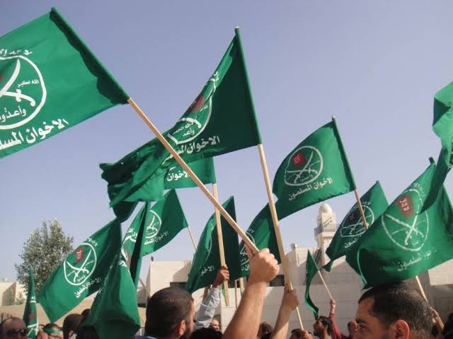 اتهامات بالنصب والفساد المالي تضرب صفوف الإخوان في تركيا.. تحذيرات داخلية تكشف عمق الأزمة